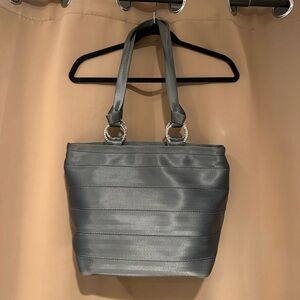 Harvey’s seatbelt bag large tote
